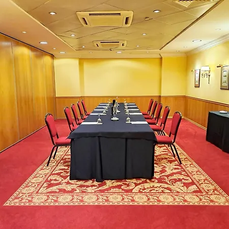 Dom Pedro Hotel, A Member Of Radisson Individuals 호텔