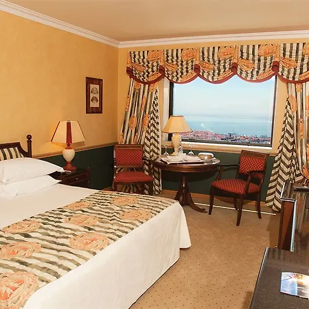 Dom Pedro Hotel