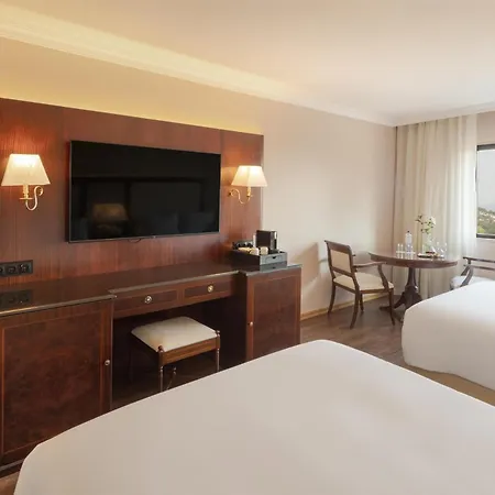 Dom Pedro Hotel, A Member Of Radisson Individuals 호텔