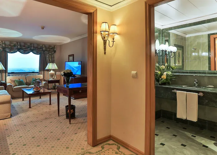 Dom Pedro Hotel, A Member Of Radisson Individuals Hotel
